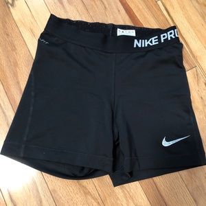 Black Nike Pro